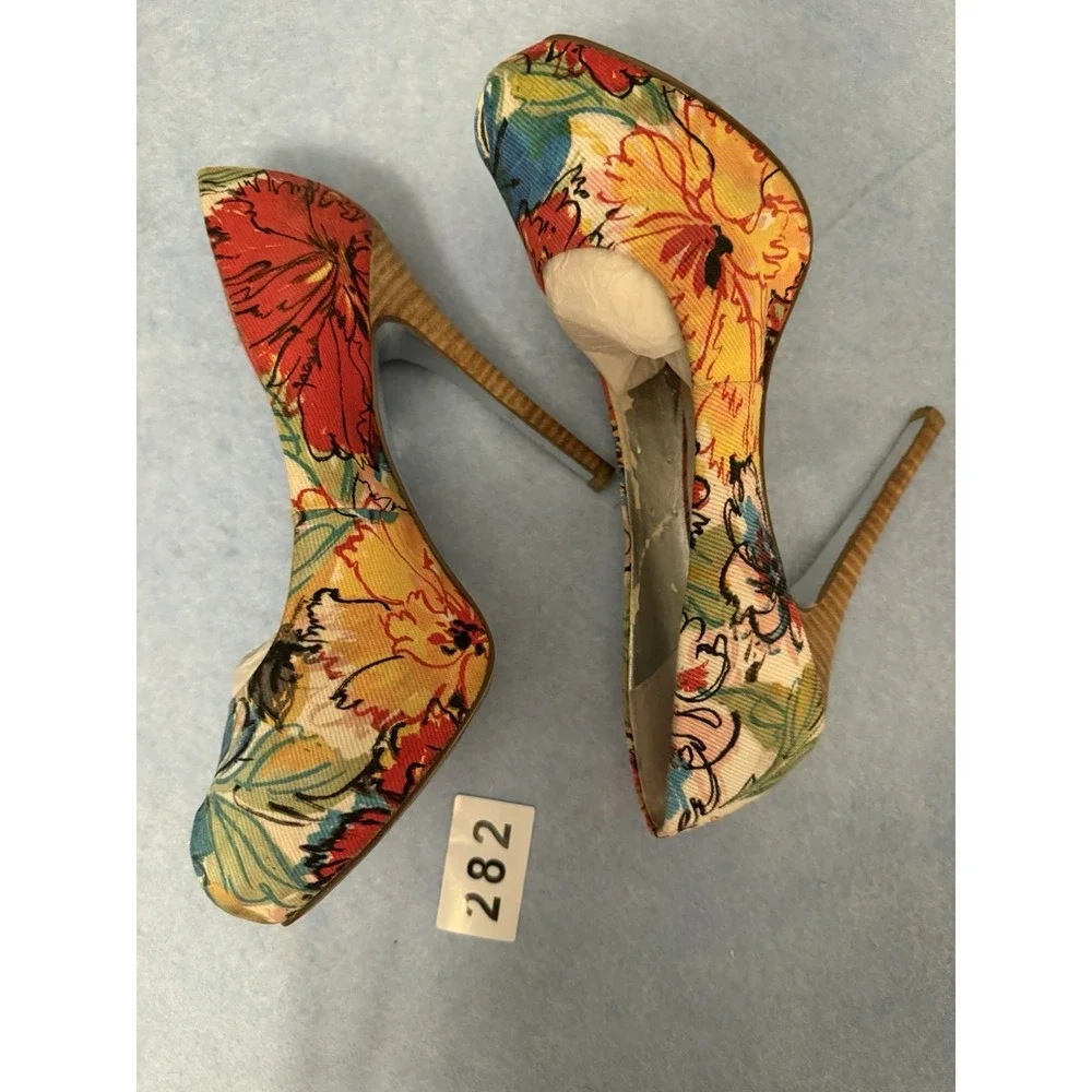 Women's Jessica Simpson High Heel Size 7 Stiletto 5